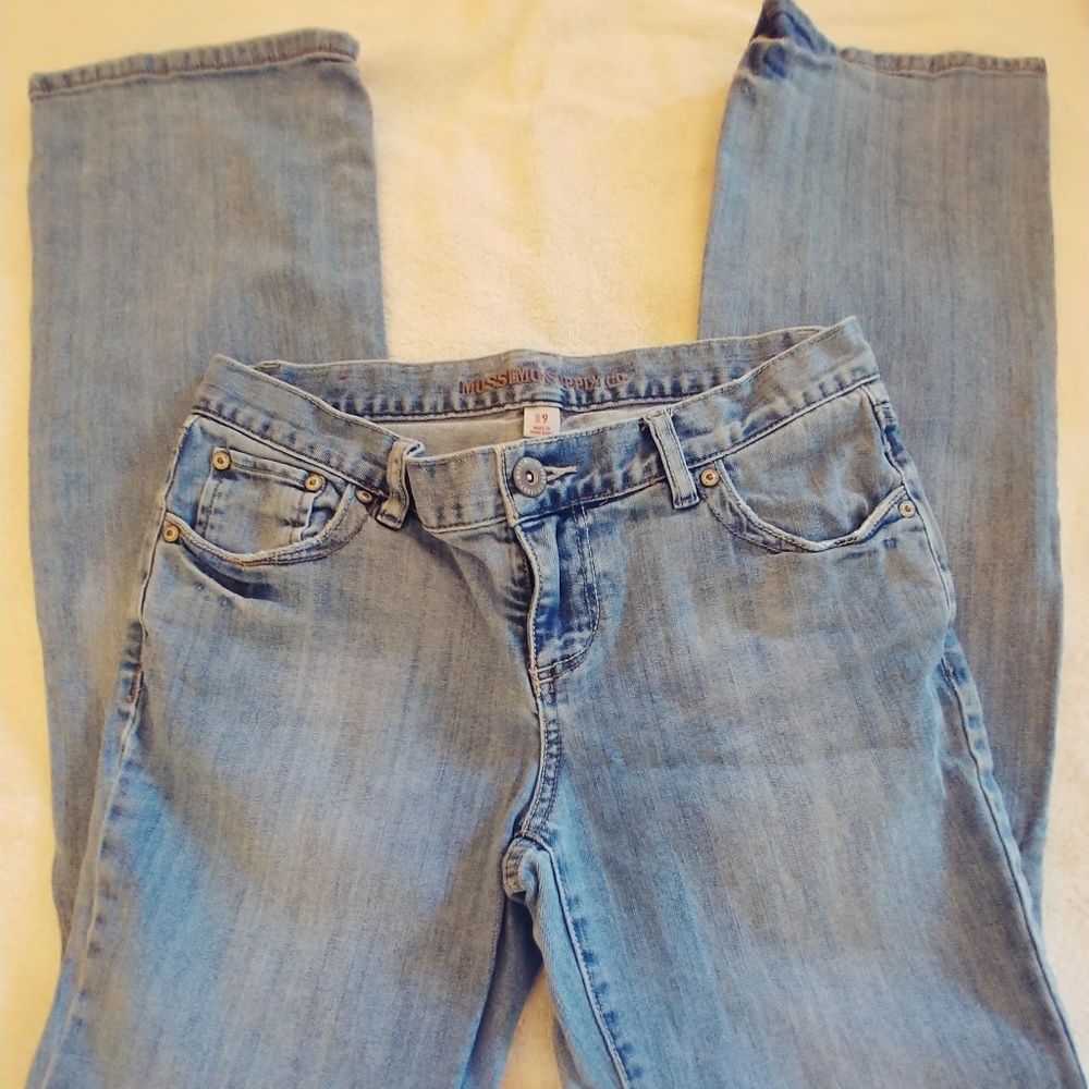 Mossimo Size 9 Light Wash Jeans